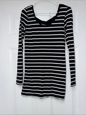 Forever 21 Navy White Striped Long Sleeve Scoop Neck Top